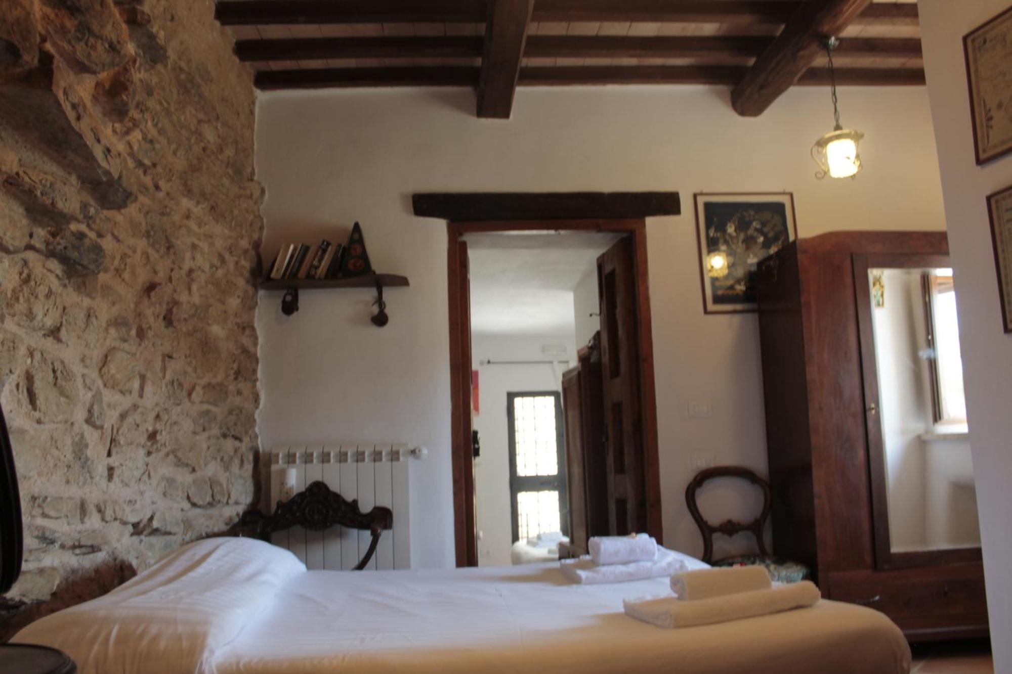 Guesthouse Runcini Ferentillo Exterior photo