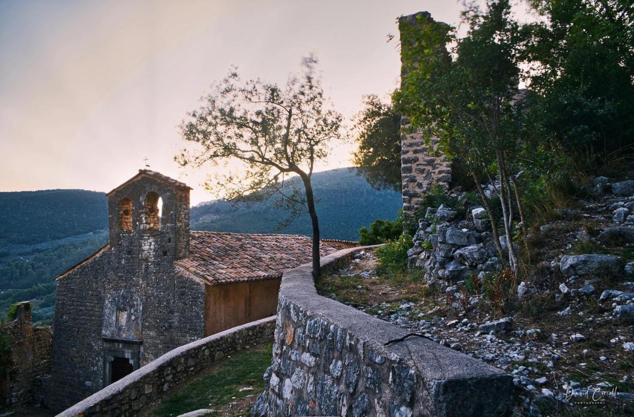Guesthouse Runcini Ferentillo Exterior photo